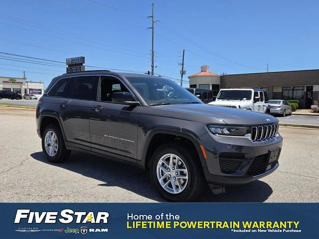 2026 Jeep Grand Cherokee Laredo