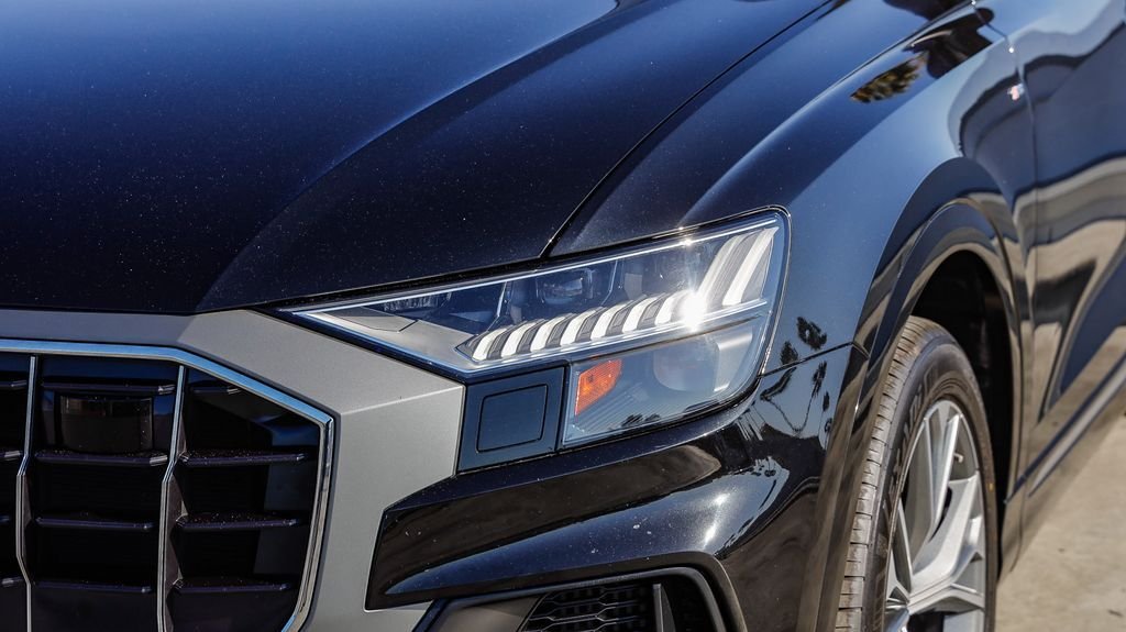 Used 2023 Black Metallic Audi 55 Premium Plus image 5