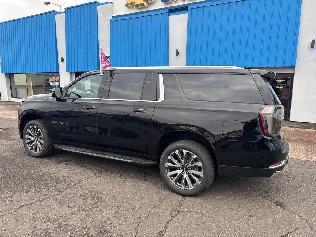 2026 Chevrolet Suburban High Country - Photo 11