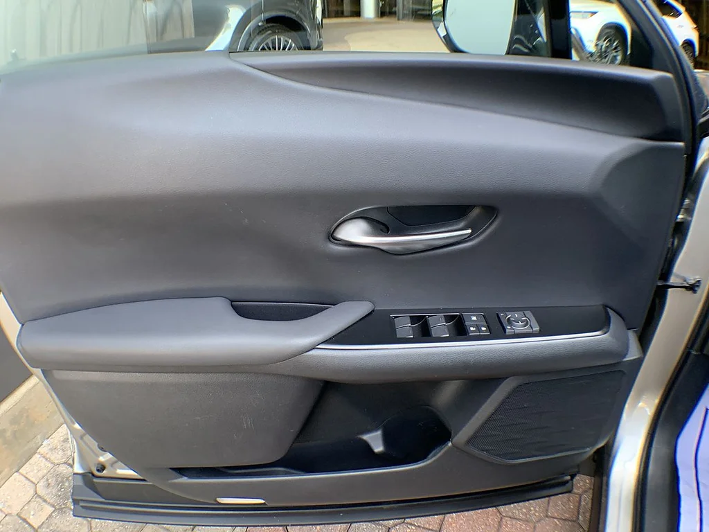 Certified Used 2022 ATOMIC SILVER Lexus UX 200 image 13