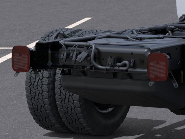 New 2026 Summit White Chevrolet Work Truck image 11