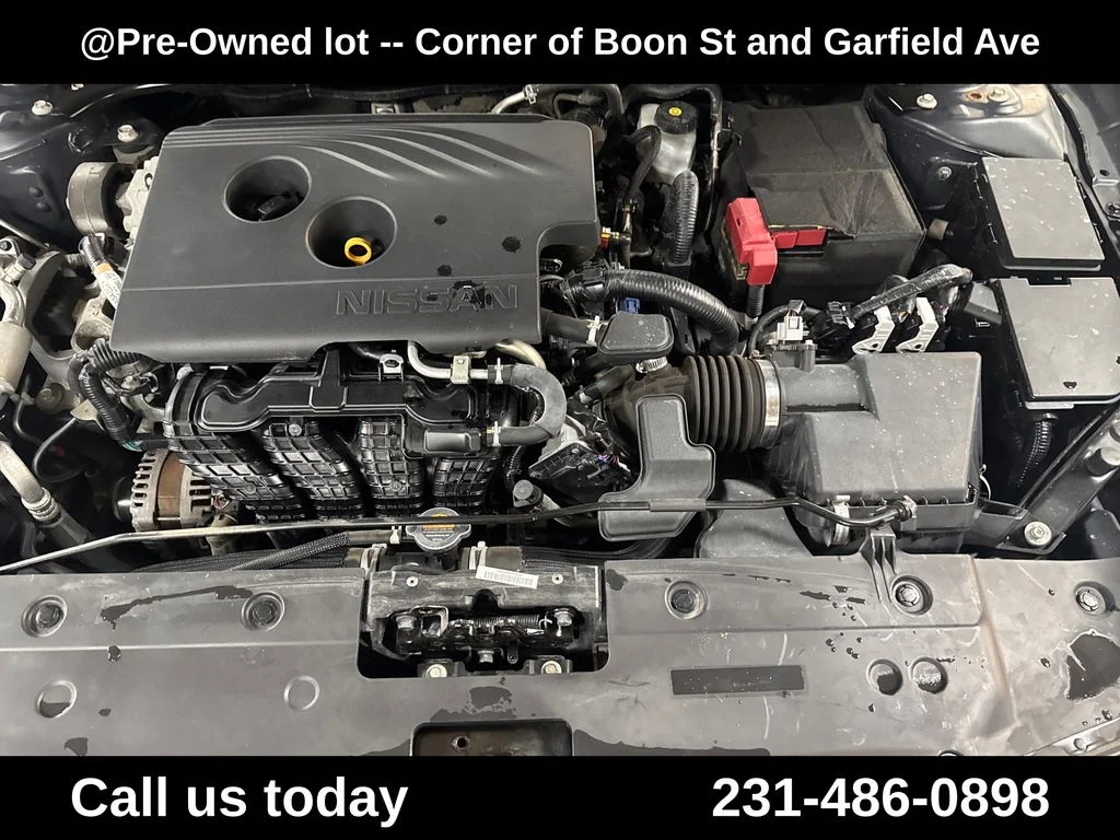 Used 2020 Black Nissan 2.5 SR image 10