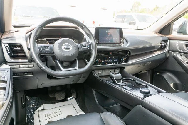 Used 2021 Black Nissan SL image 13