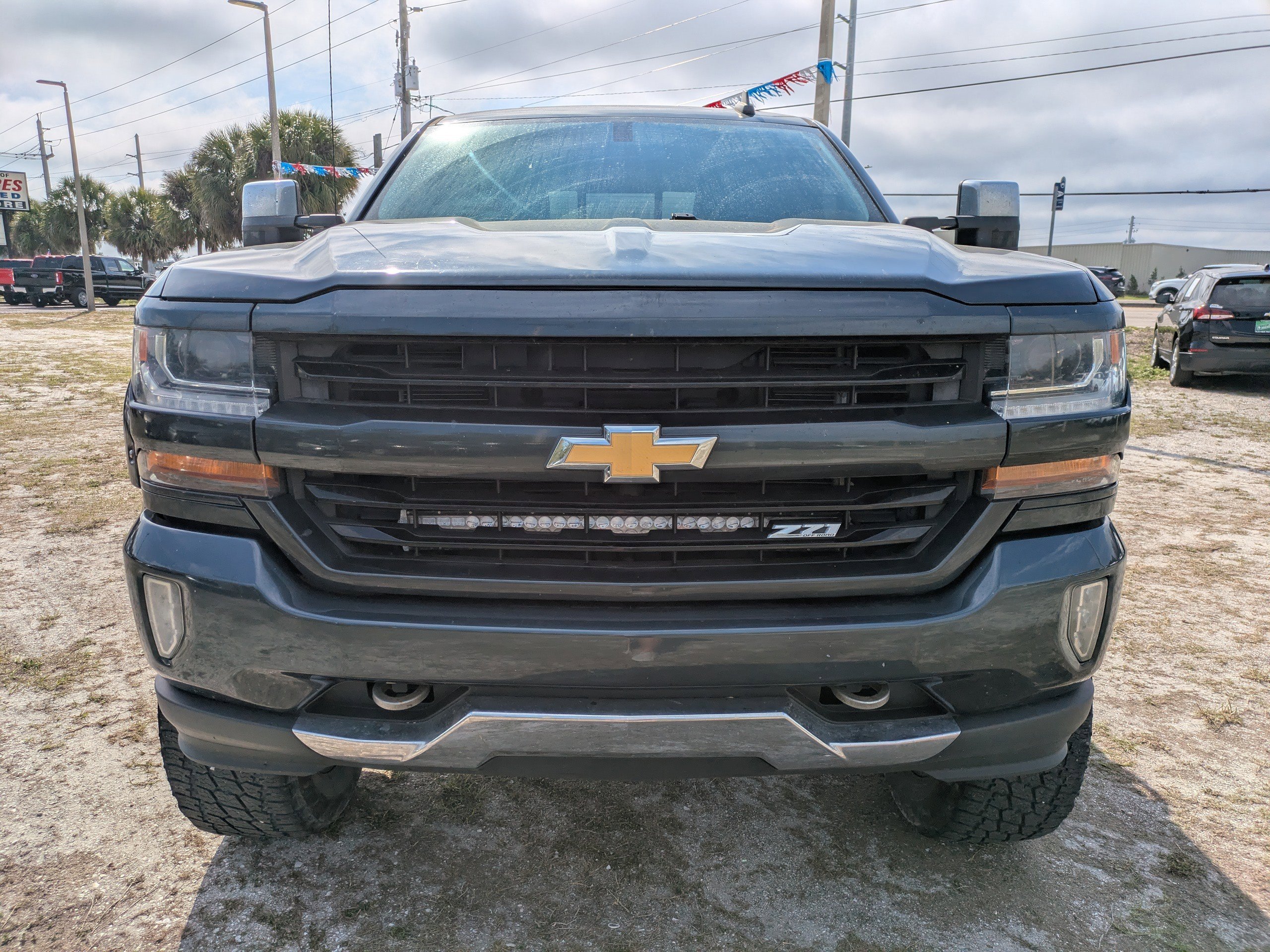 Used 2018 Graphite Metallic Chevrolet LT image 6