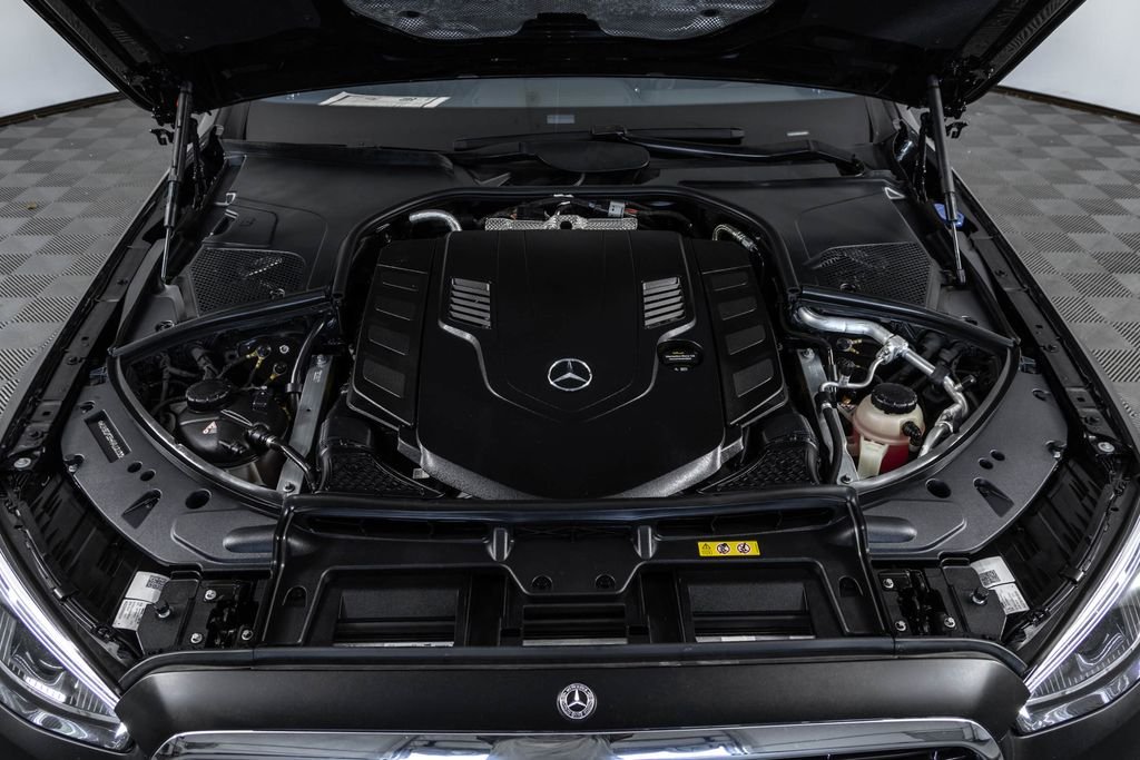 Used 2022 Black Mercedes-Benz S 580 image 42