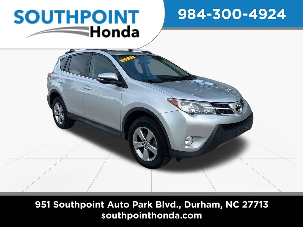 Used 2015 Classic Silver Metallic Toyota XLE image 1