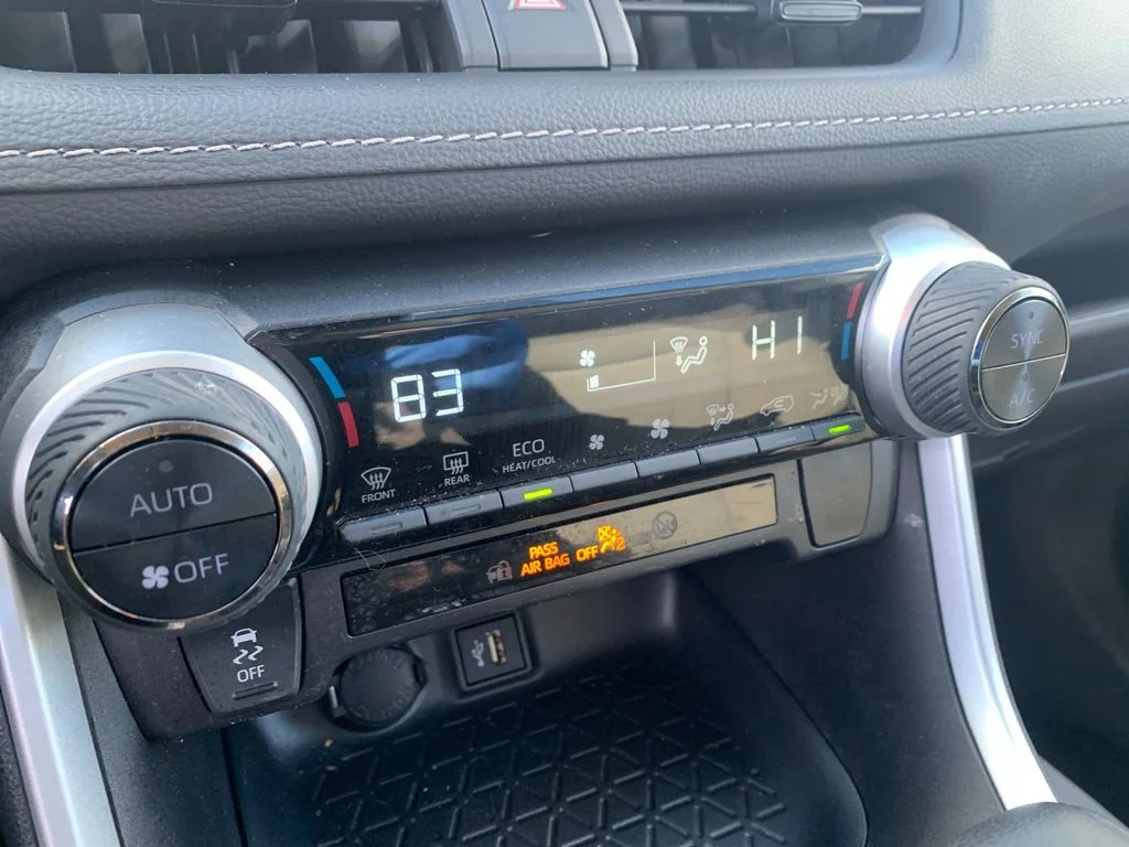 Used 2025 Black Toyota XLE image 23
