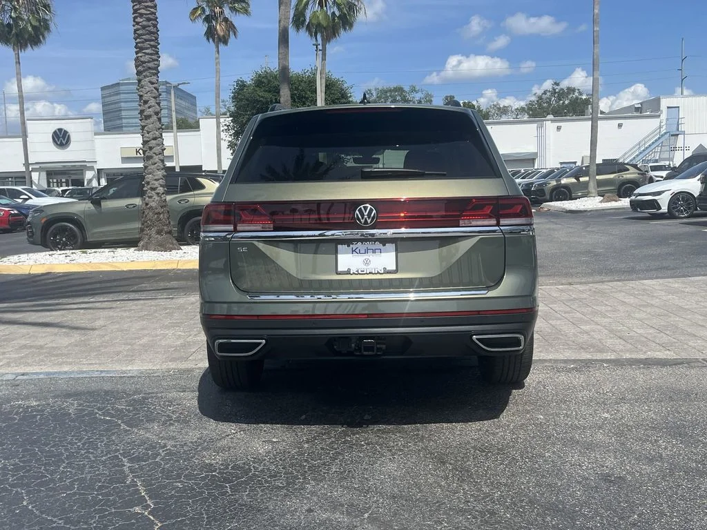 New 2026 Green Volkswagen 2.0T SE w/Technology image 5