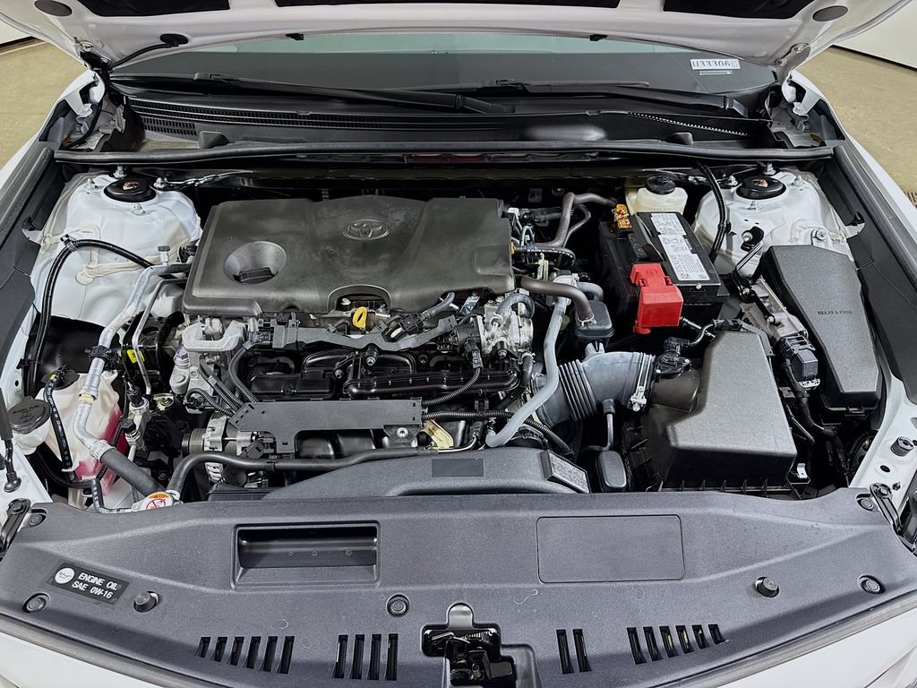 Used 2023 Ice Cap Toyota SE image 27