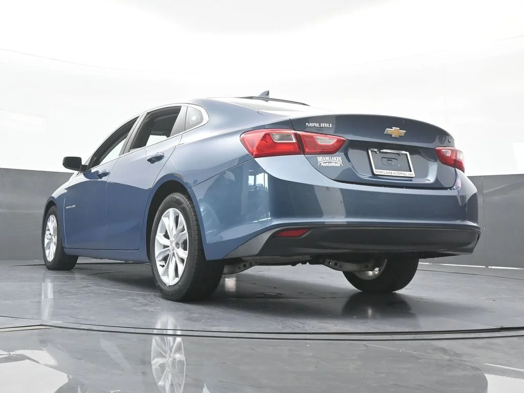 Used 2025 Lakeshore Blue Metallic Chevrolet LT image 55