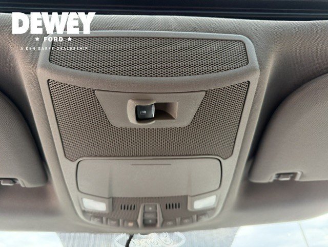Used 2016 Shadow Black Ford XLT image 17