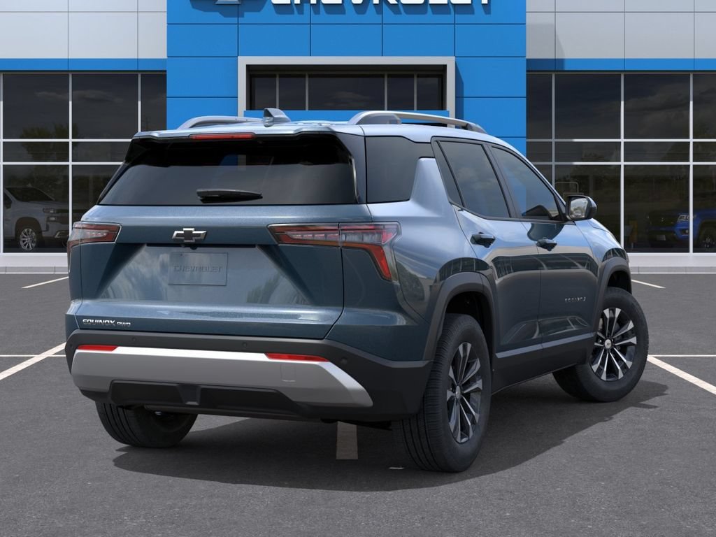 2027 Chevrolet Equinox LT - Photo 4