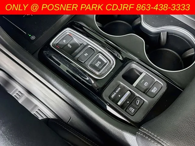 Used 2023 Red Honda Touring image 17