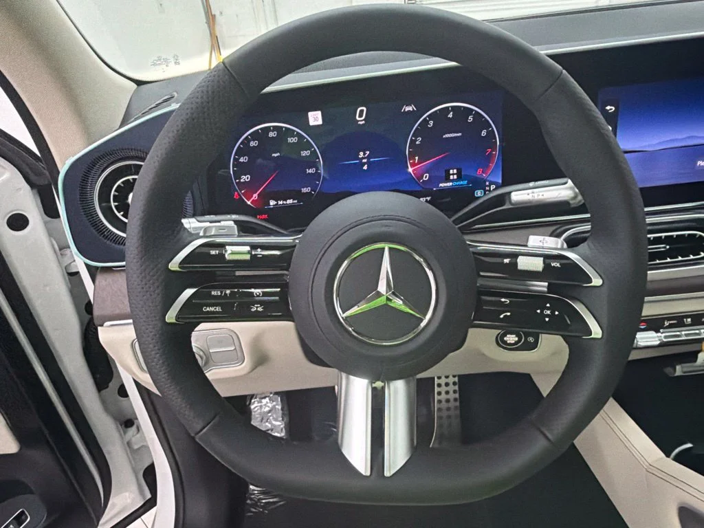 New 2027 White Mercedes-Benz GLS 450 image 16