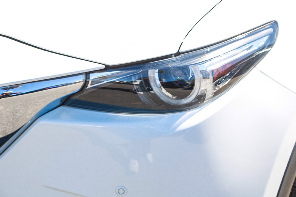 Used 2023 White Mazda Signature image 8