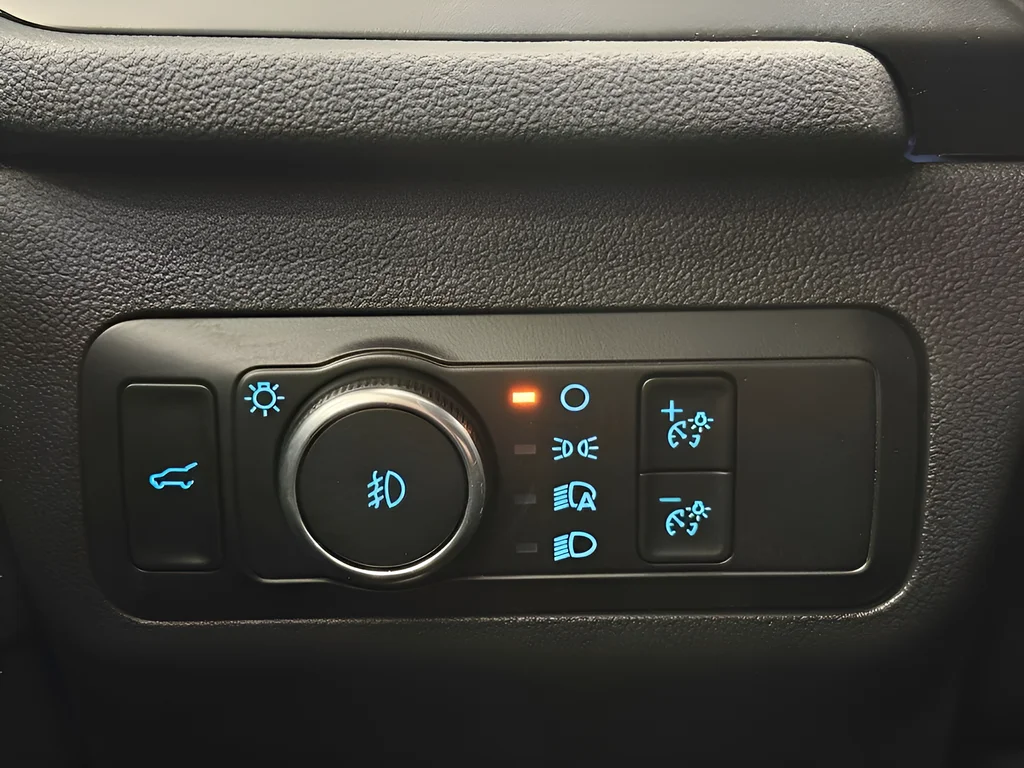 Used 2023 Blue Ford ST-Line Elite image 24