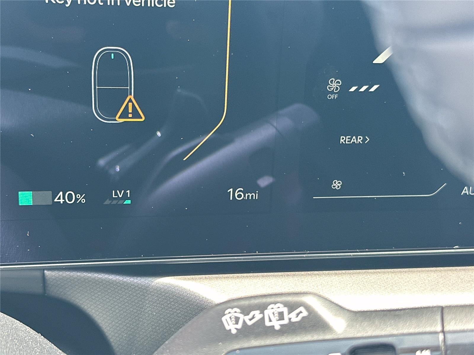 New 2026 Glacial White Pearl KIA LIGHT image 12