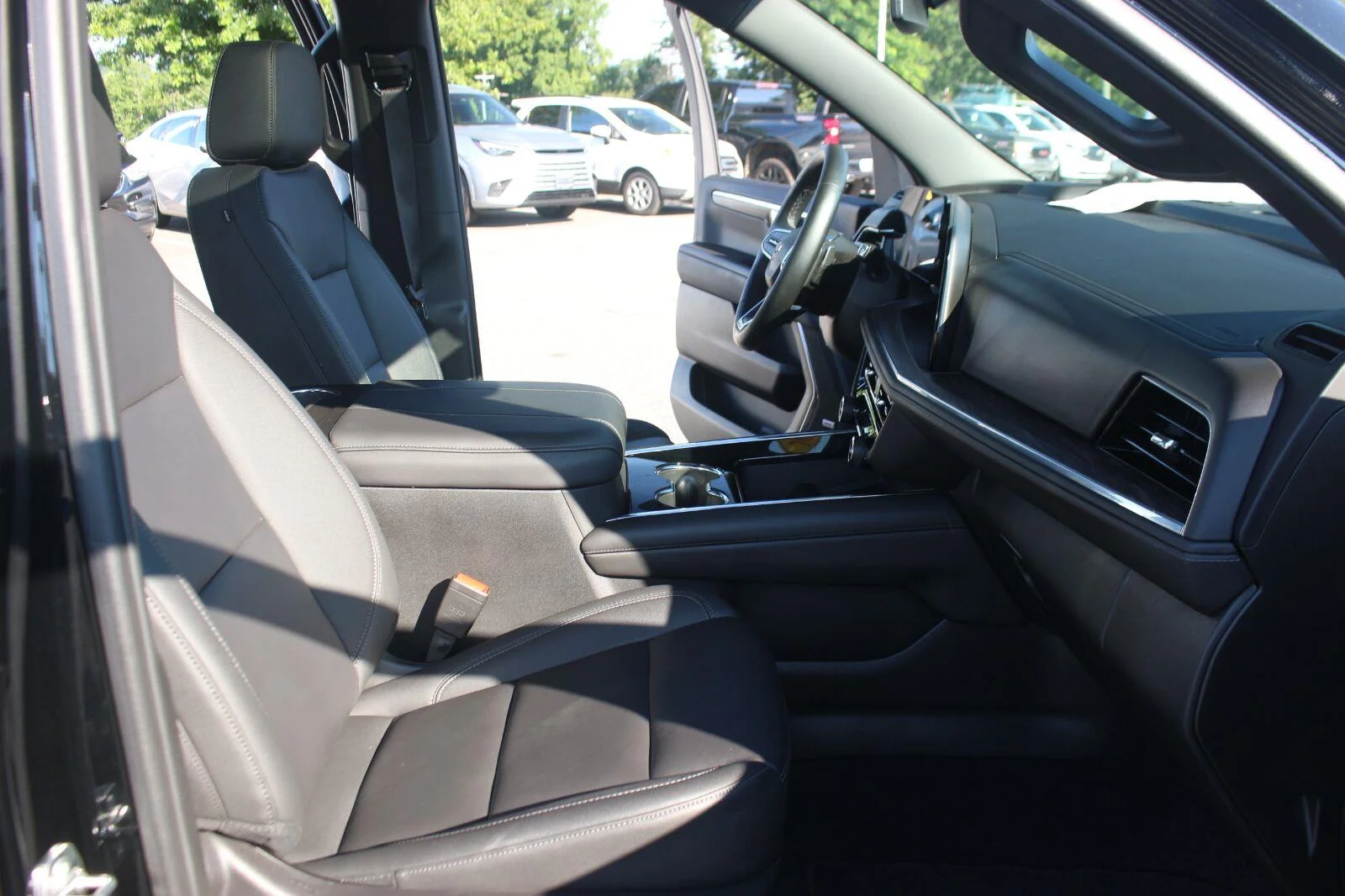 Used 2025 Black Chevrolet LT image 37
