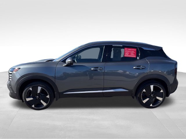 Used 2025 Gray Nissan SR image 3