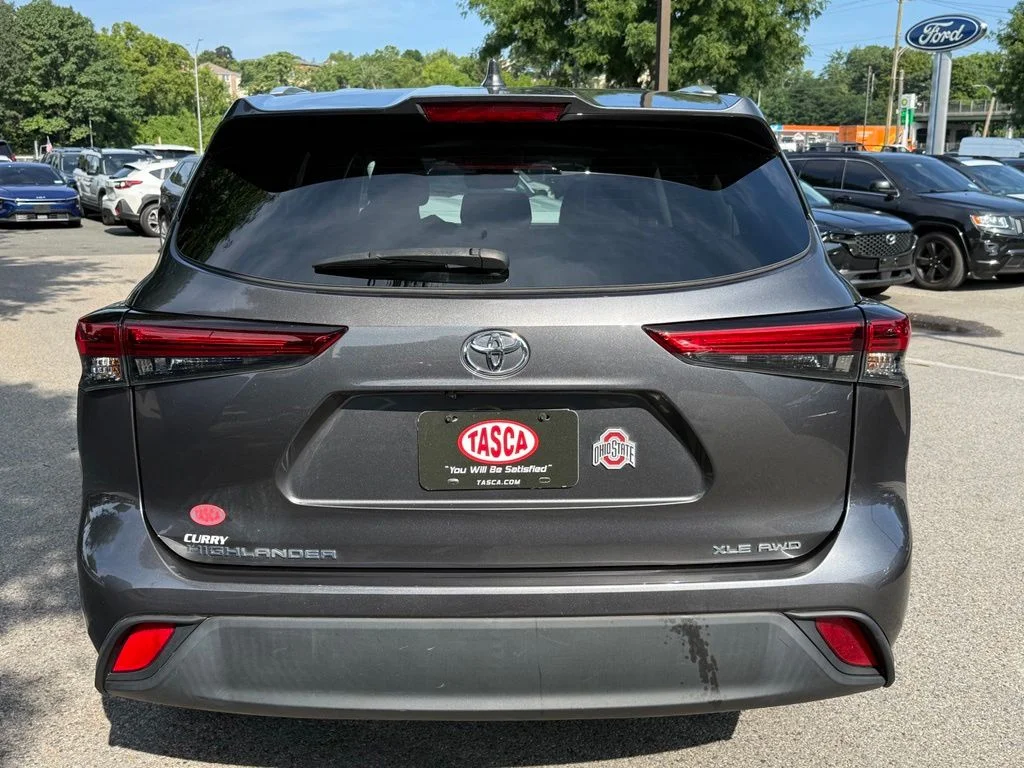 Used 2023 Gray Toyota XLE image 9