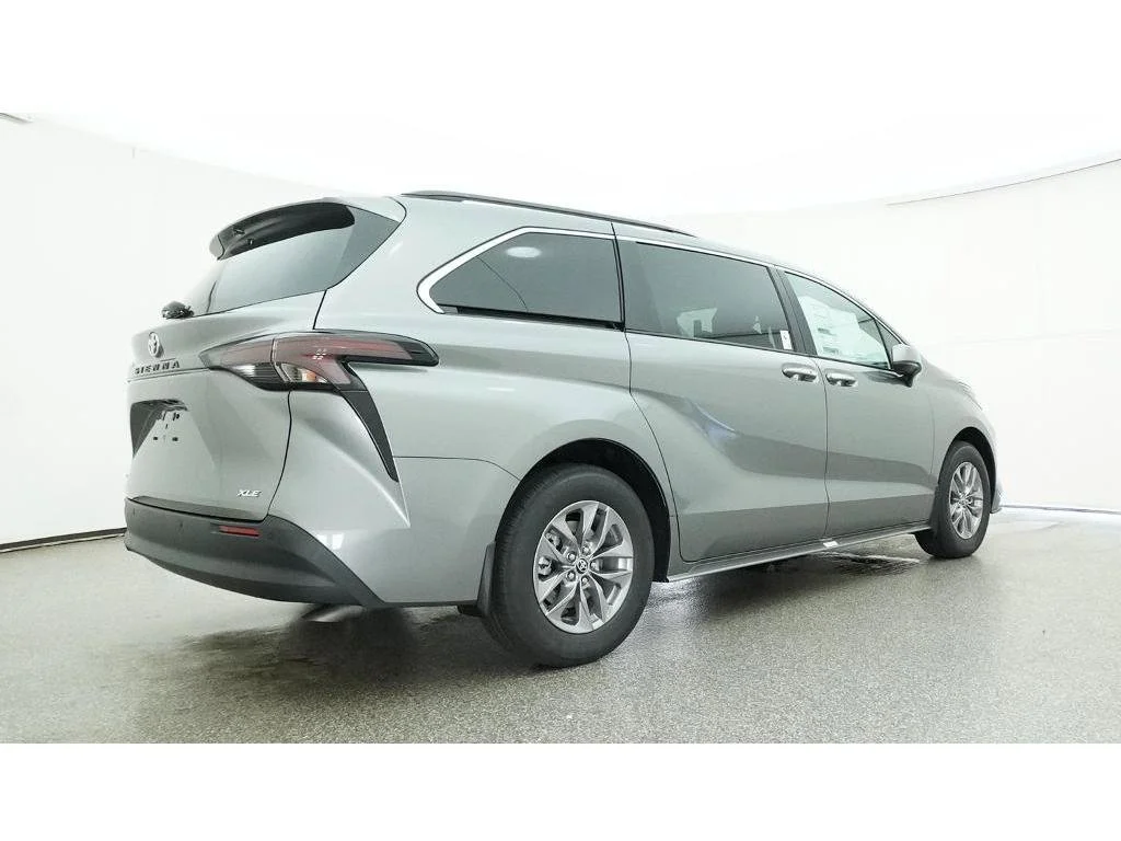 New 2026 Heavy Metal Toyota XLE image 25