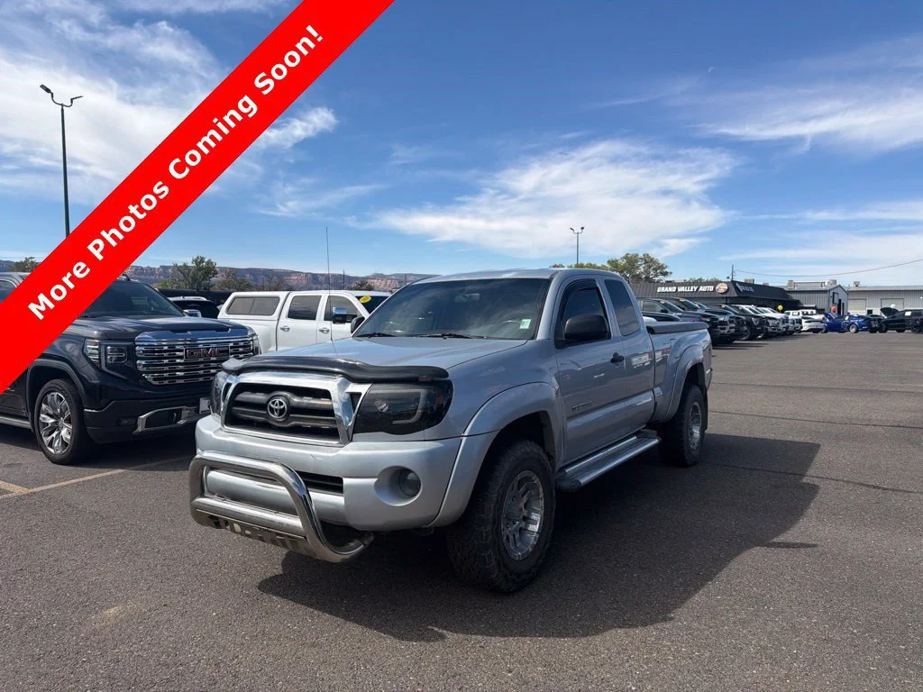Used 2006 Silver Toyota X-Runner image 3