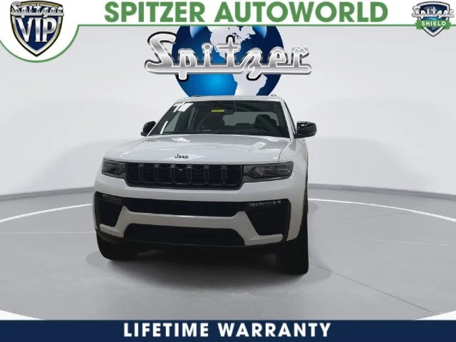 New 2026 Bright White Clear-Coat Exterior Paint Jeep Limited image 6