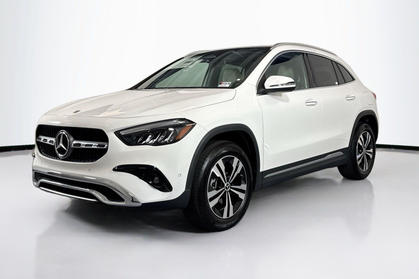New 2026 Polar White Mercedes-Benz GLA 250 4MATIC® SUV image 1