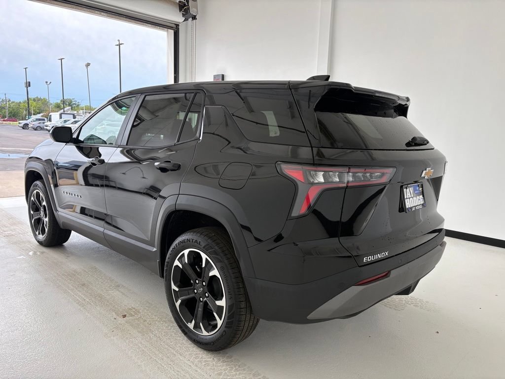 2027 Chevrolet Equinox LT - Photo 18