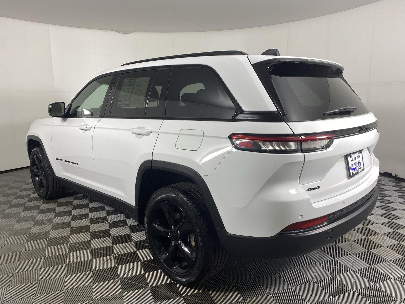 Used 2023 Bright White Clearcoat Jeep Altitude X image 13