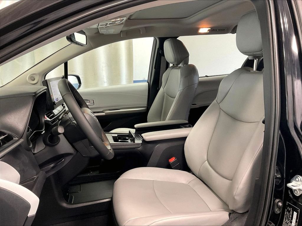 Used 2025 Black Toyota XLE image 10