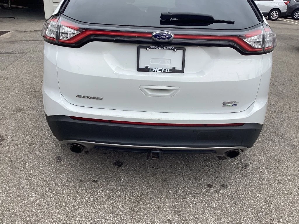 Used 2017 White Ford SEL image 22