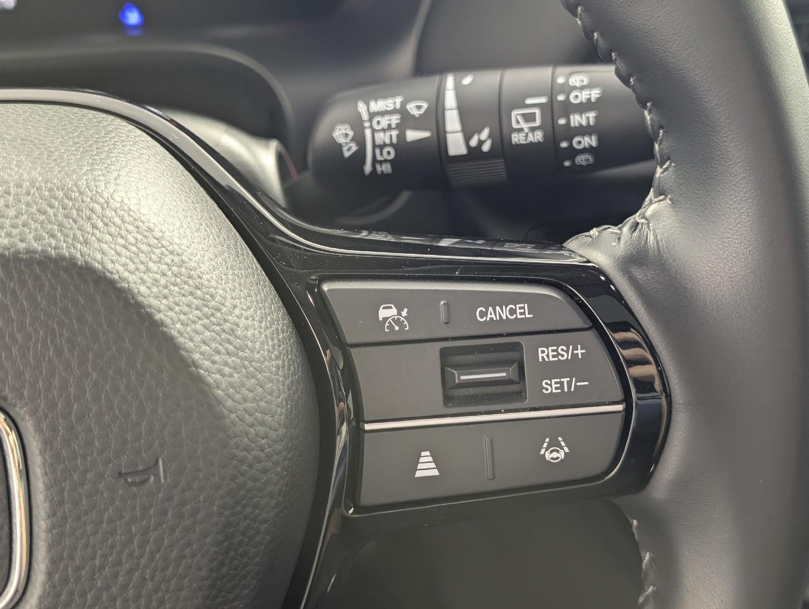 2025 Honda HR-V EX-L - Photo 17