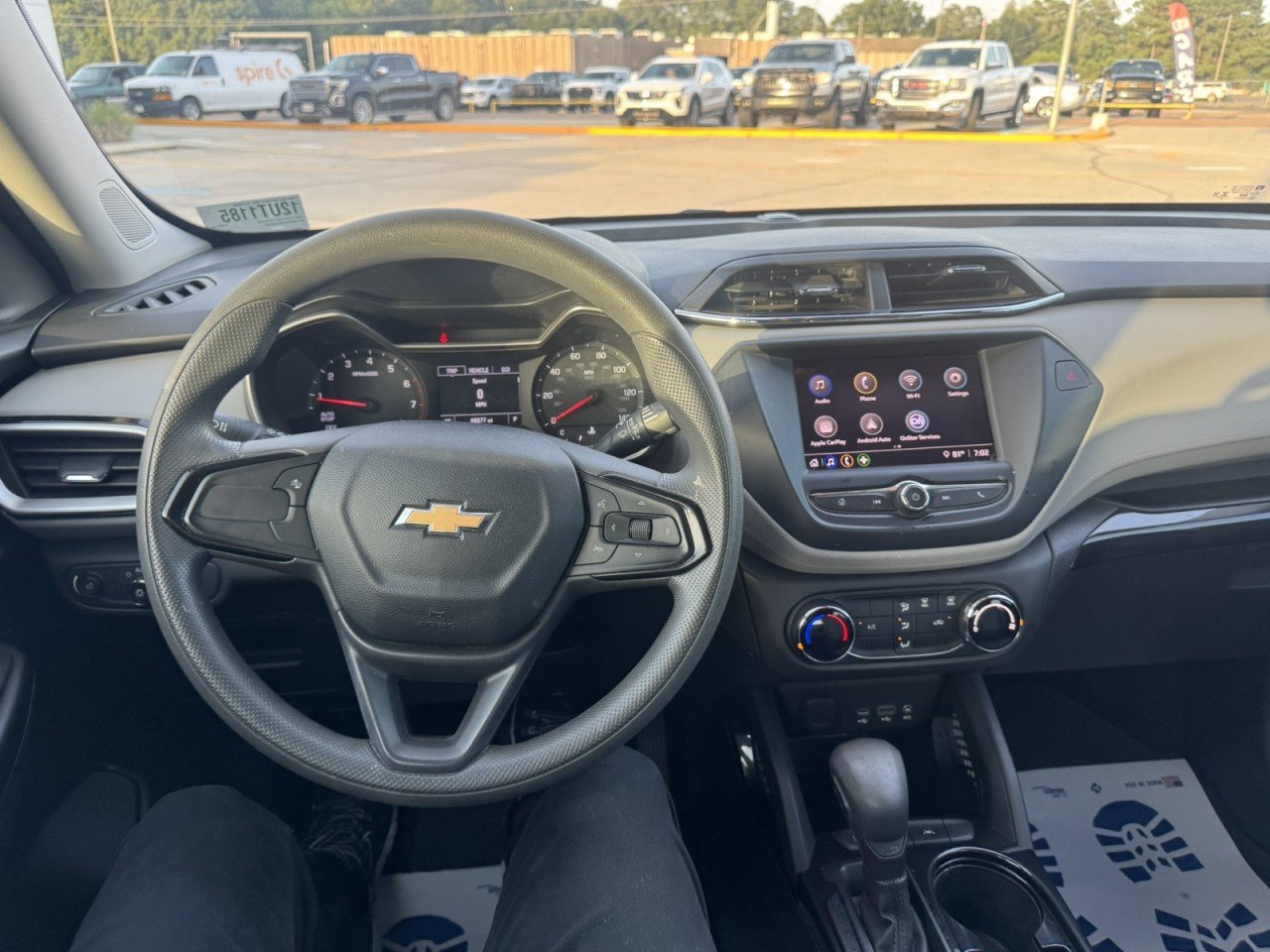 Used 2022 SUMMIT WHITE Chevrolet LS image 13