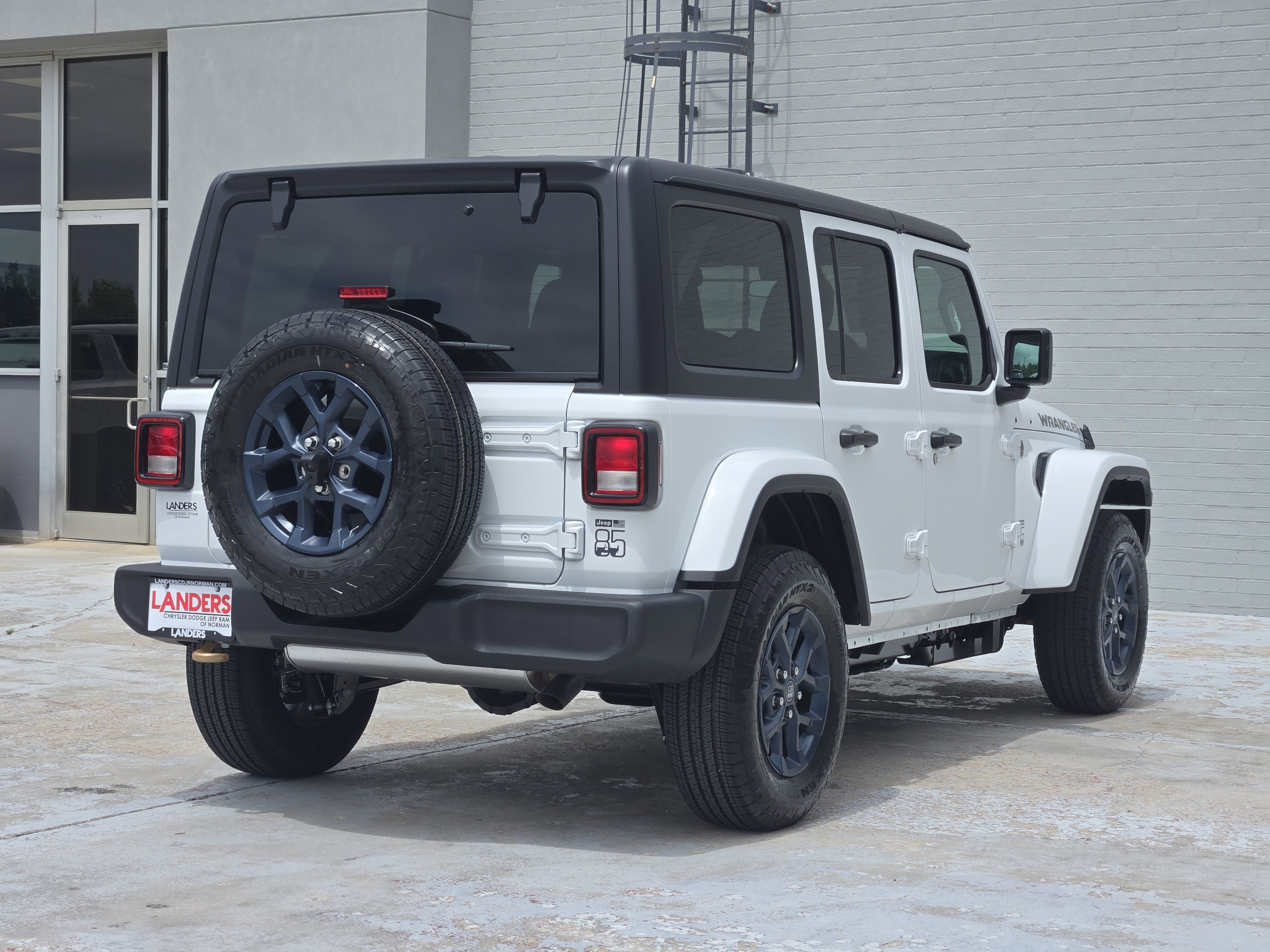 New 2026 Bright White Clear-Coat Exterior Paint Jeep 85th Anniversary image 4