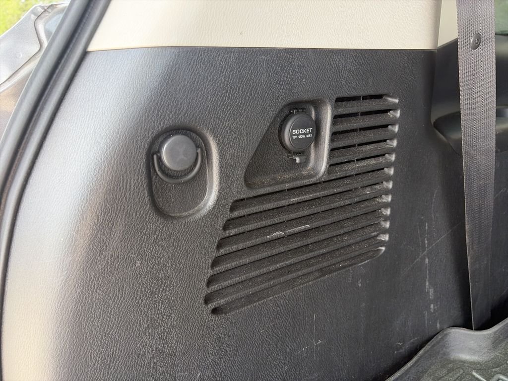 Used 2020 Gray Nissan SL image 33
