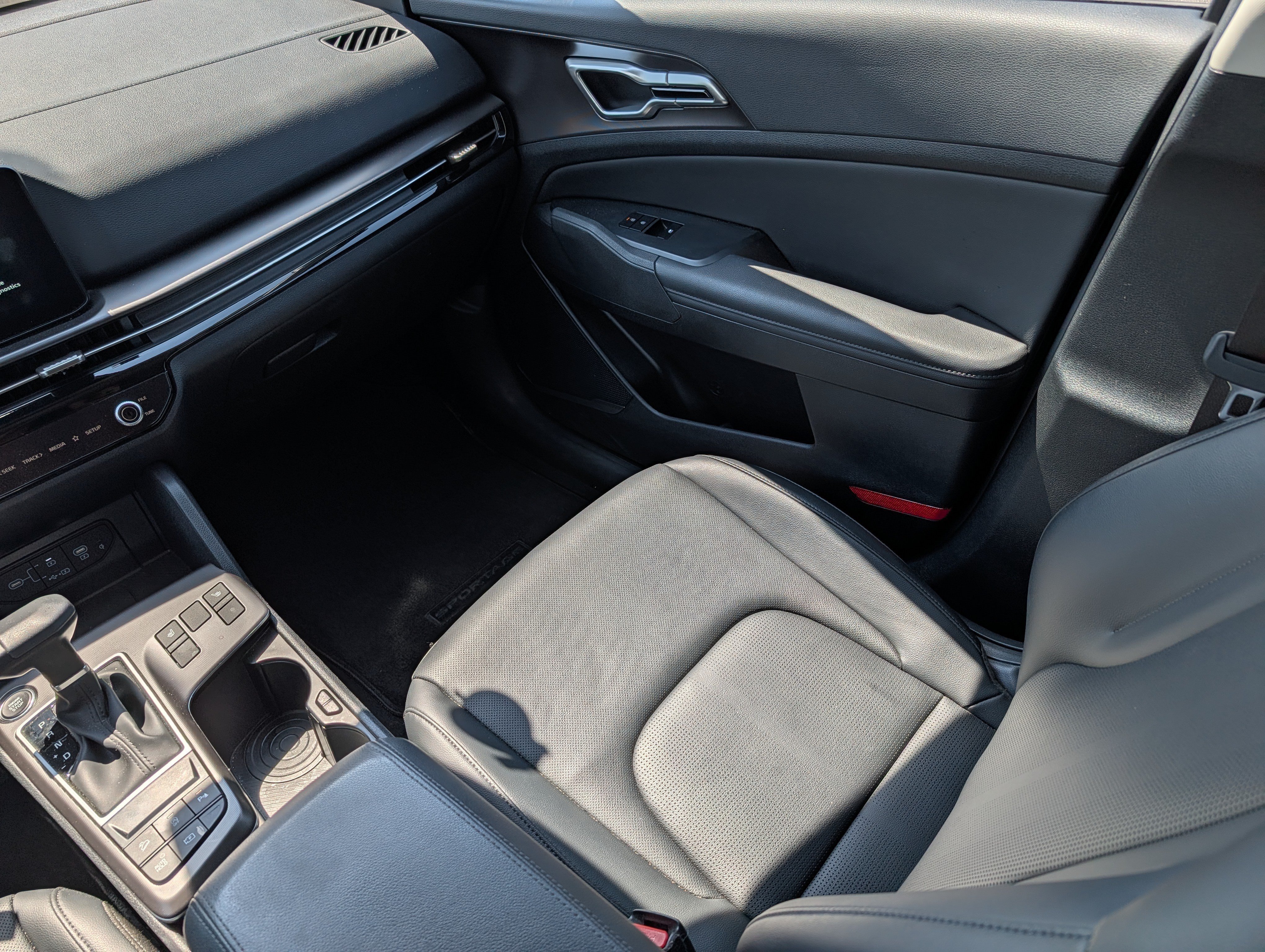 Used 2026 Panthera Metal Gray Kia EX image 11