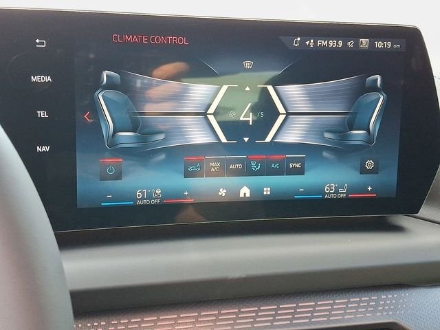 2026 BMW 2 Series M235 - Photo 14