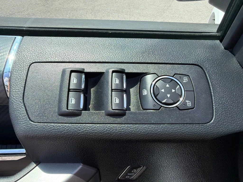 Used 2019 White Ford XLT image 28