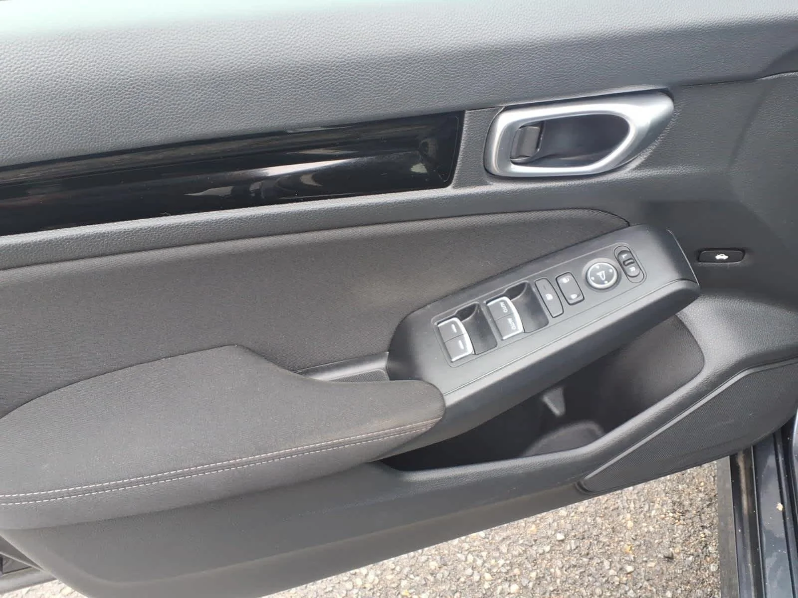 2024 Honda Civic EX - Photo 16