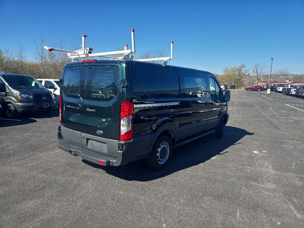 Used 2015 Green Ford Base image 7
