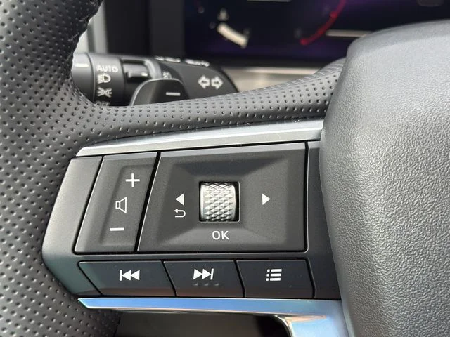 New 2026 Gray Mitsubishi SE image 17