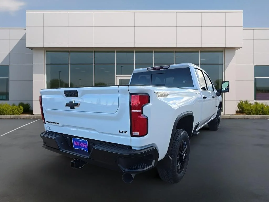2026 Chevrolet Silverado 3500 HD LTZ - Photo 7