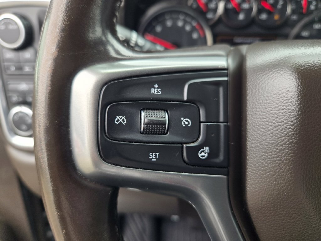 Used 2021 Gray Chevrolet LT image 19