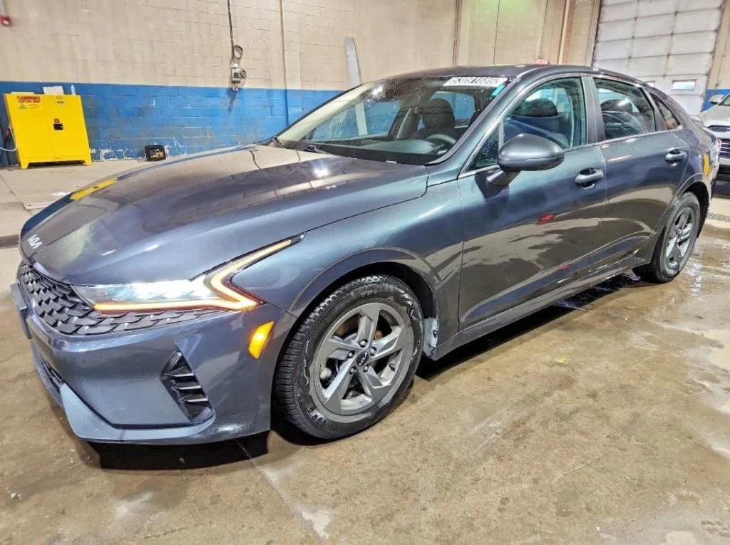 2023 Kia Optima LXS FWD's photo