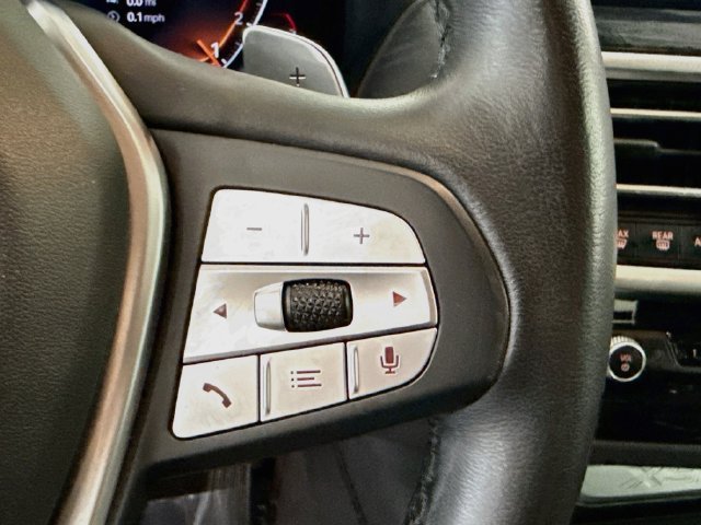 Used 2024 Black Sapphire Metallic BMW sDrive30i image 11