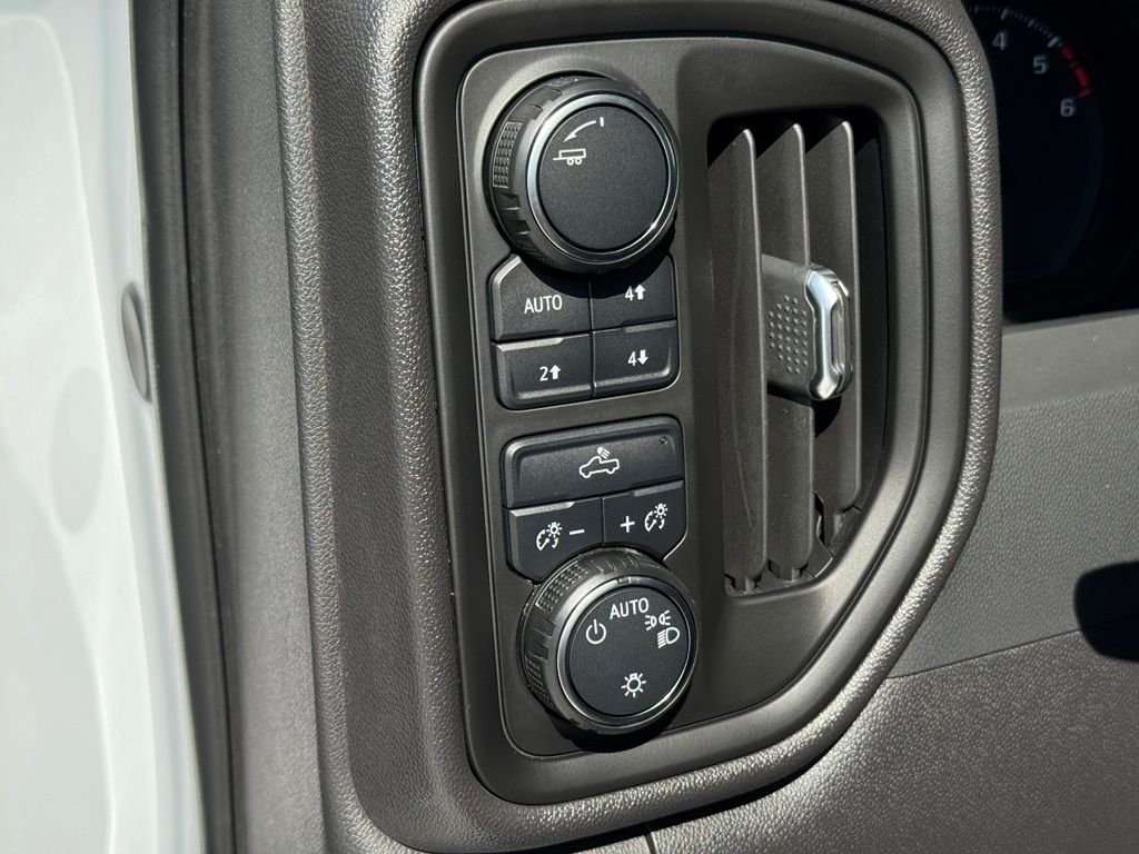Used 2024 White Chevrolet Custom Trail Boss image 30