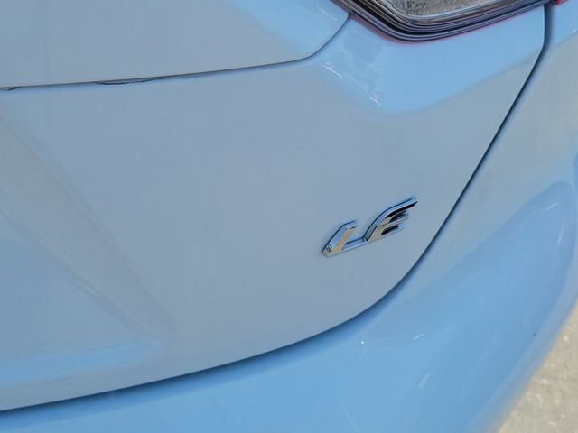 Certified Used 2023 Ice Toyota LE image 20