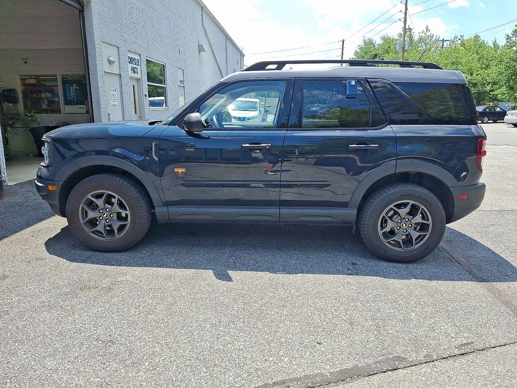 Used 2021 Blue Ford Badlands image 4