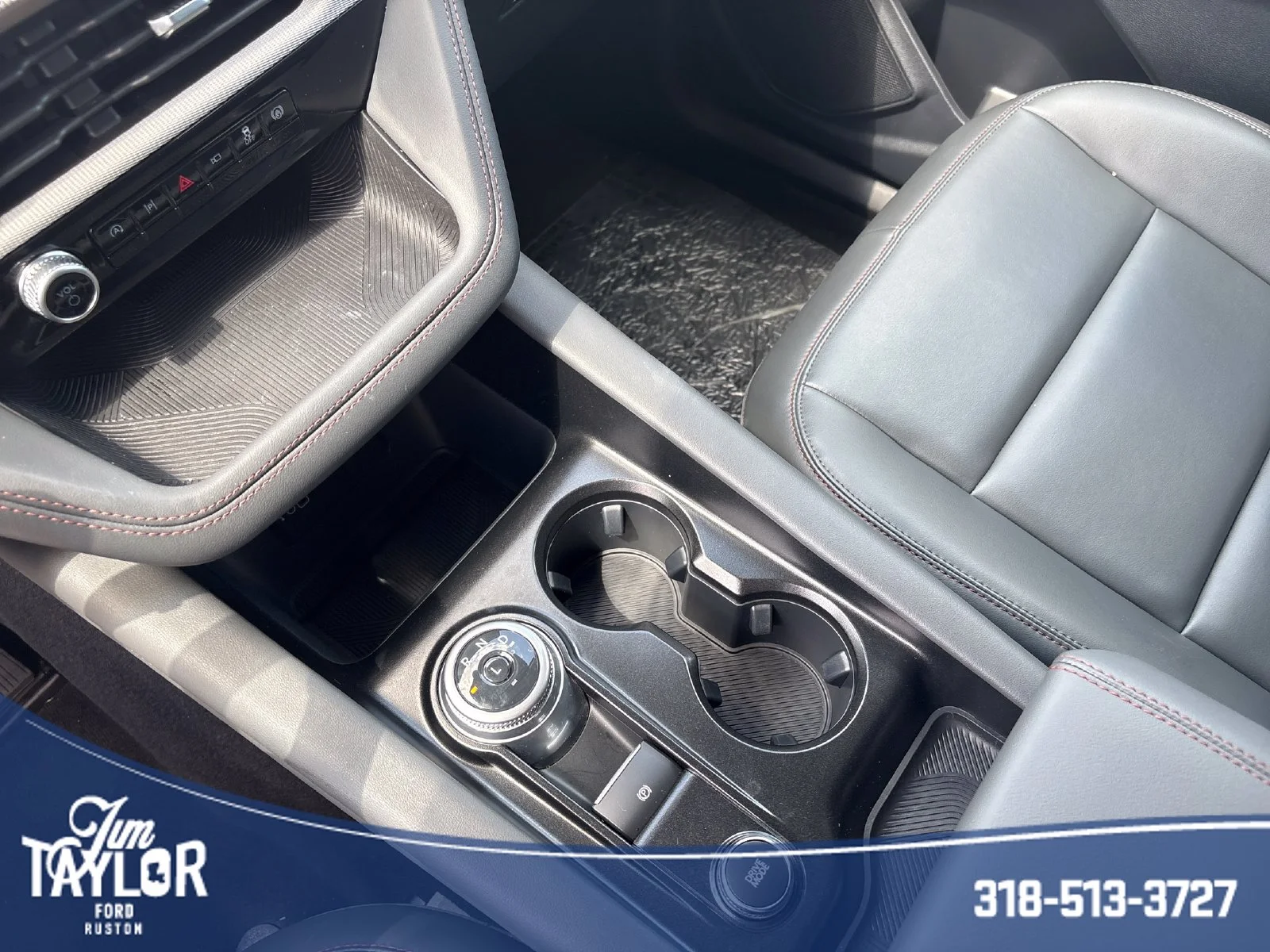 2026 Ford Explorer Active - Photo 29